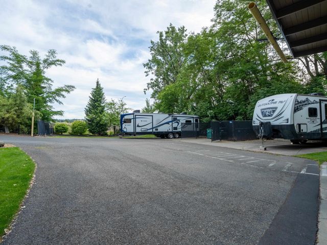 629 N Iron Ct, Spokane, WA 99202