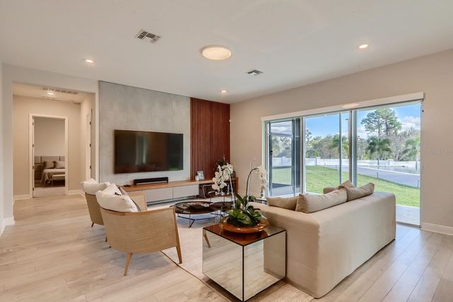 8192 LUDINGTON CIRCLE, Orlando, FL 32836