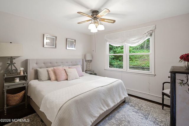 76 Long Hill Road, Gillette, NJ 07933