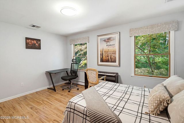 76 Long Hill Road, Gillette, NJ 07933