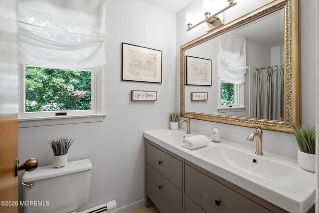 76 Long Hill Road, Gillette, NJ 07933