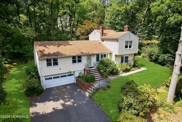 76 Long Hill Road, Gillette, NJ 07933