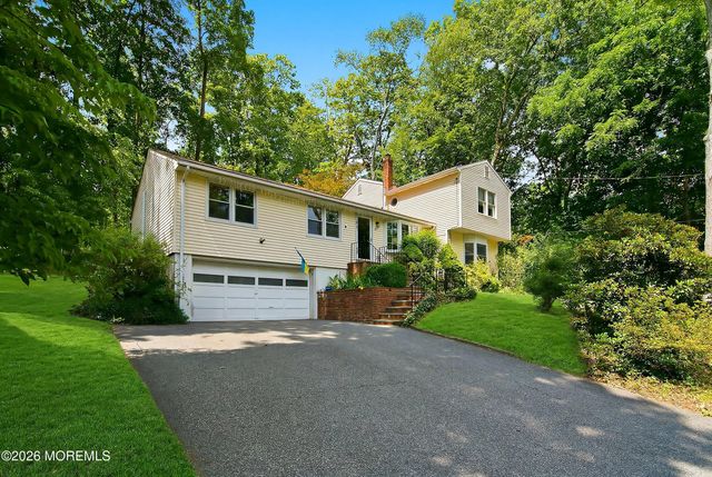 76 Long Hill Road, Gillette, NJ 07933