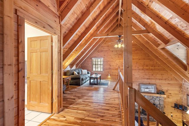 12893 Maysville Williams Road, Logan, OH 43138