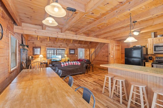 12893 Maysville Williams Road, Logan, OH 43138