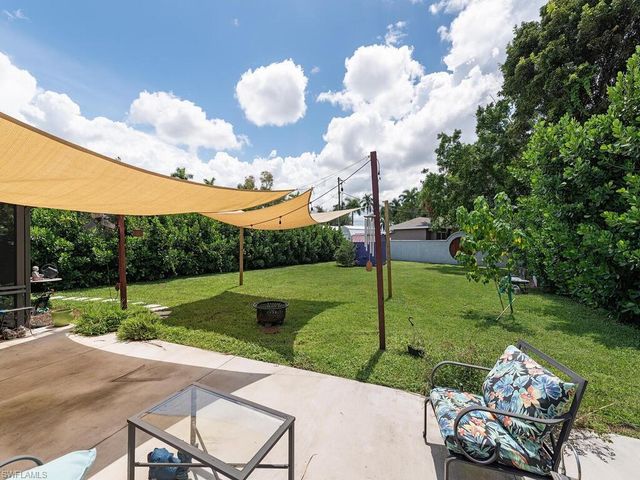 5521 Shaddelee LN W, Fort Myers, FL 33919