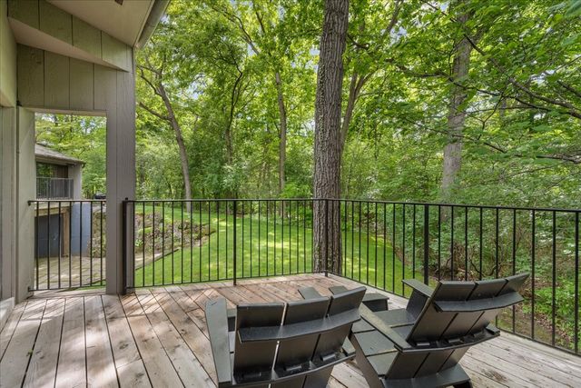 550 S Green Bay Road, Lake Forest, IL 60045