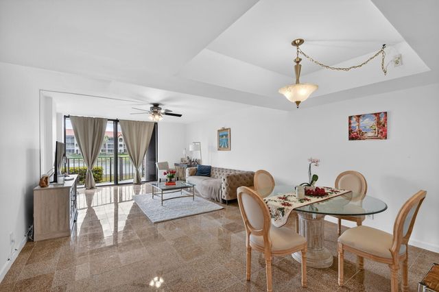 7030 Half Moon Circle 117, Hypoluxo, FL 33462