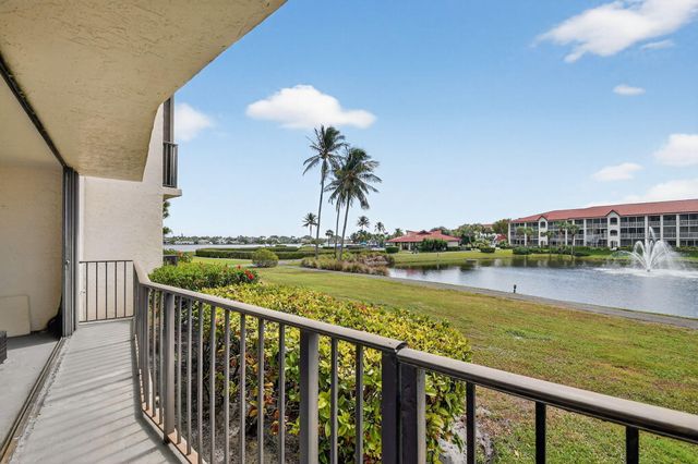 7030 Half Moon Circle 117, Hypoluxo, FL 33462