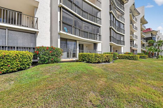 7030 Half Moon Circle 117, Hypoluxo, FL 33462