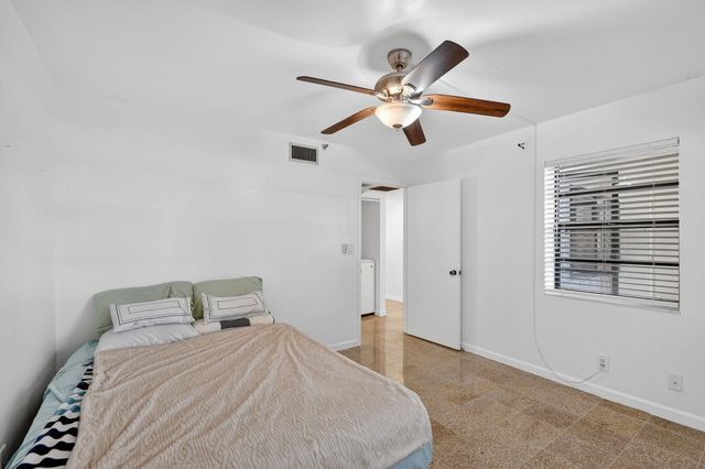 7030 Half Moon Circle 117, Hypoluxo, FL 33462