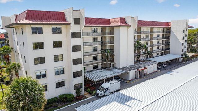 7030 Half Moon Circle 117, Hypoluxo, FL 33462