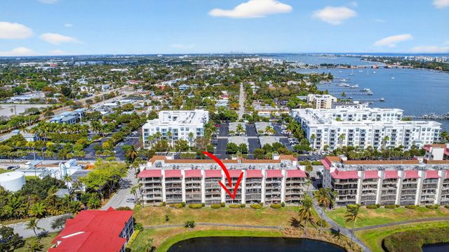 7030 Half Moon Circle 117, Hypoluxo, FL 33462