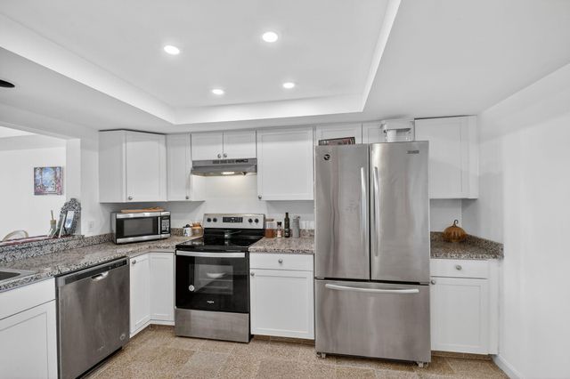 7030 Half Moon Circle 117, Hypoluxo, FL 33462