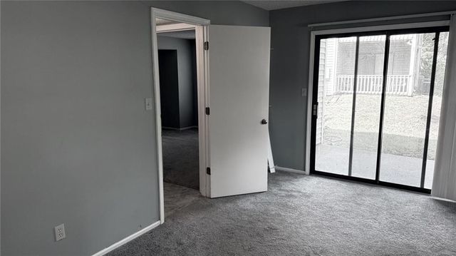 8822 W 106TH Terrace, Overland Park, KS 66212