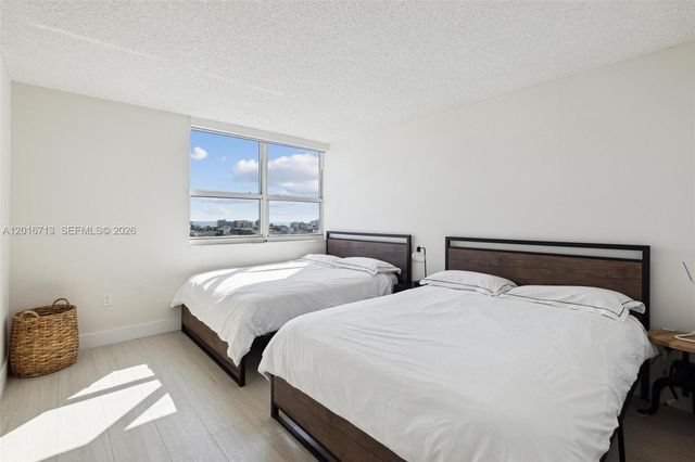 650 WEST AV 1406, Miami Beach, FL 33139