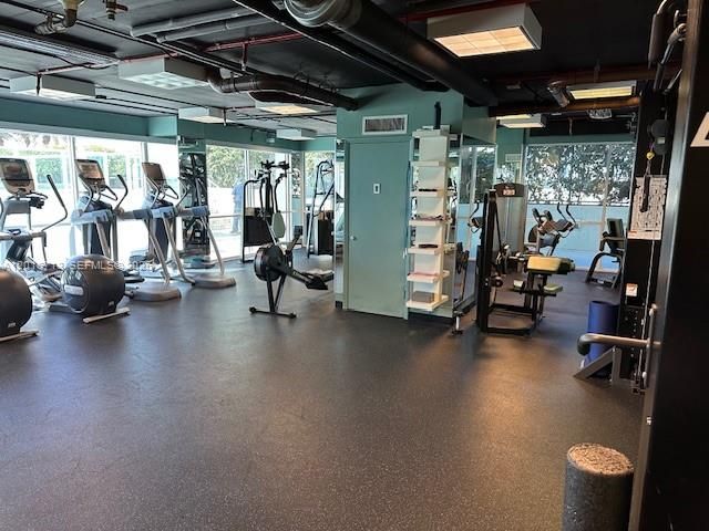 650 WEST AV 1406, Miami Beach, FL 33139