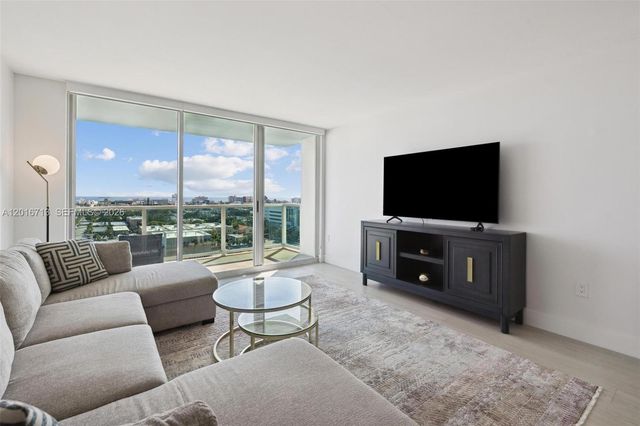 650 WEST AV 1406, Miami Beach, FL 33139