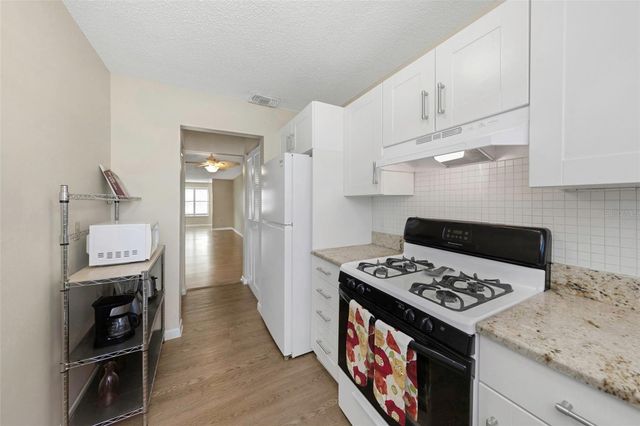 2850 59TH STREET S 204, Gulfport, FL 33707