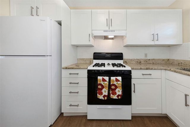 2850 59TH STREET S 204, Gulfport, FL 33707