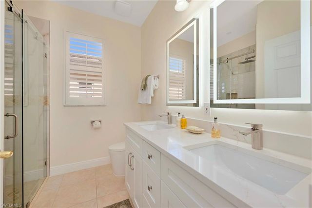 4748 Cerromar DR, Naples, FL 34112