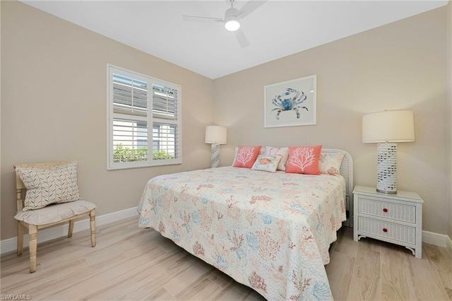 4748 Cerromar DR, Naples, FL 34112