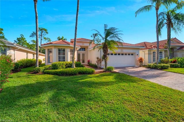 4748 Cerromar DR, Naples, FL 34112