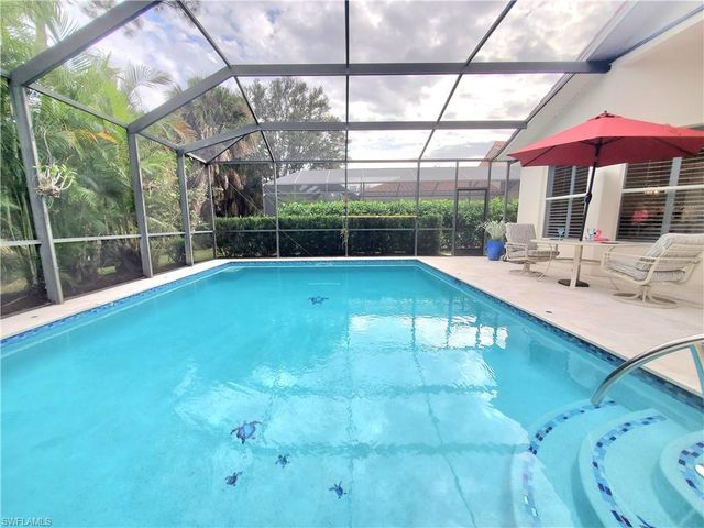 4748 Cerromar DR, Naples, FL 34112