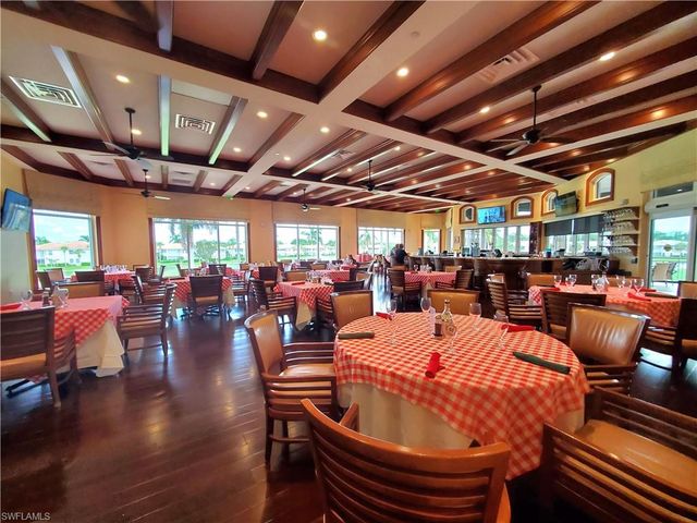 4748 Cerromar DR, Naples, FL 34112