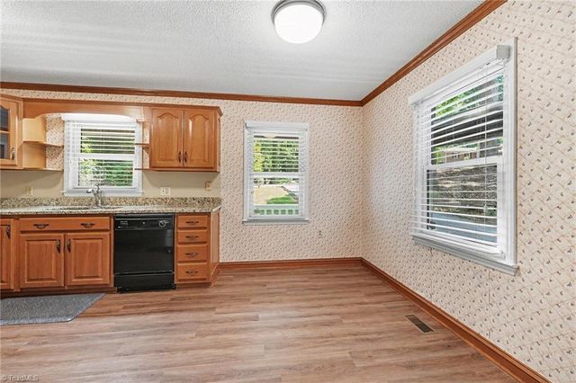 1514 Pepperidge Road, Asheboro, NC 27205