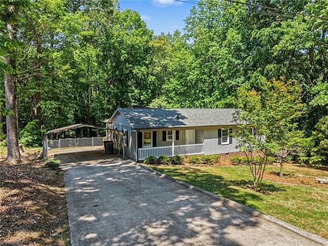 1514 Pepperidge Road, Asheboro, NC 27205