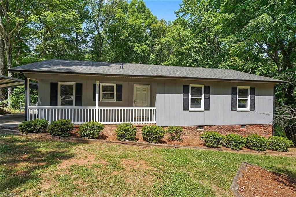 1514 Pepperidge Road, Asheboro, NC 27205