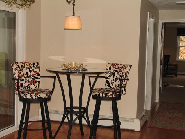 5 Dana Cir, Milford, MA 01757