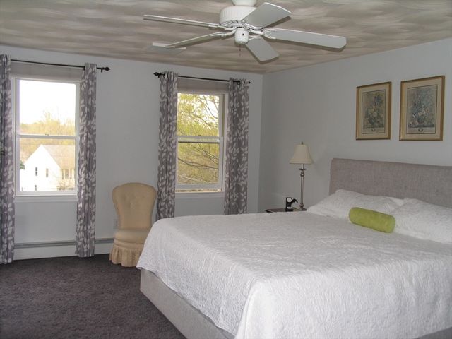 5 Dana Cir, Milford, MA 01757