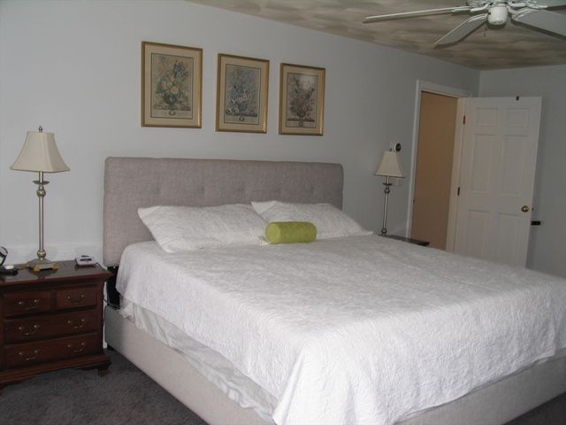 5 Dana Cir, Milford, MA 01757