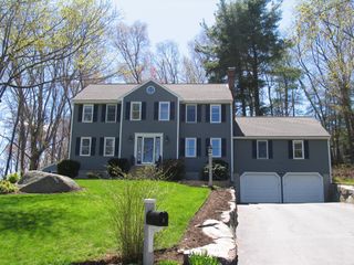 5 Dana Cir, Milford, MA 01757