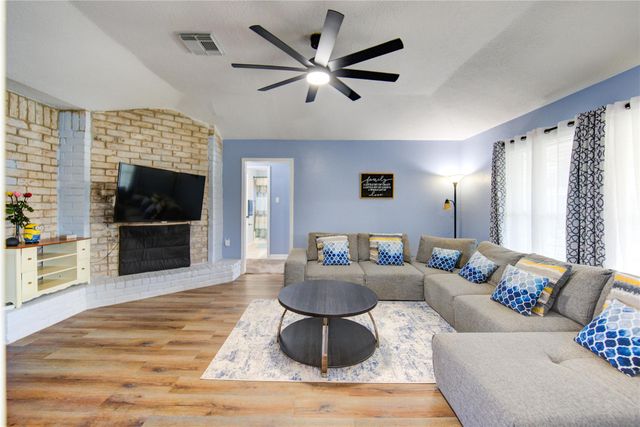 8514 Ashwyne Lane, La Porte, TX 77571