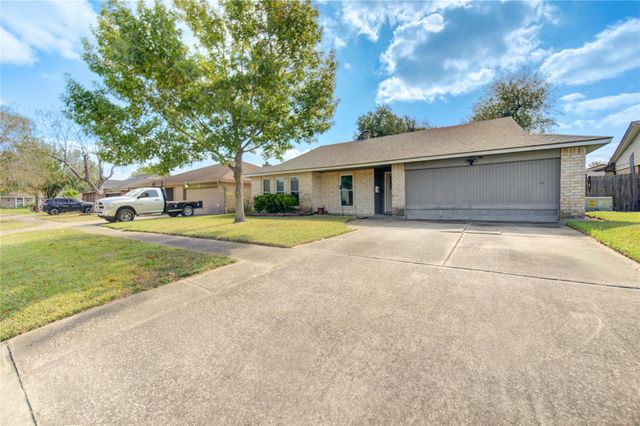 8514 Ashwyne Lane, La Porte, TX 77571