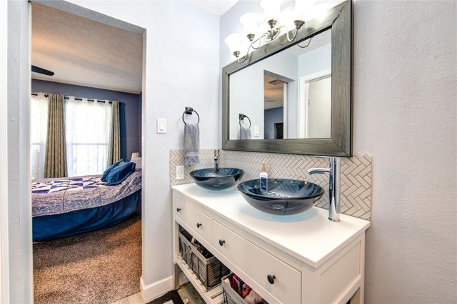 8514 Ashwyne Lane, La Porte, TX 77571