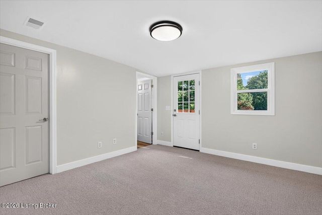 4105 Chenoweth Run Rd, Louisville, KY 40299