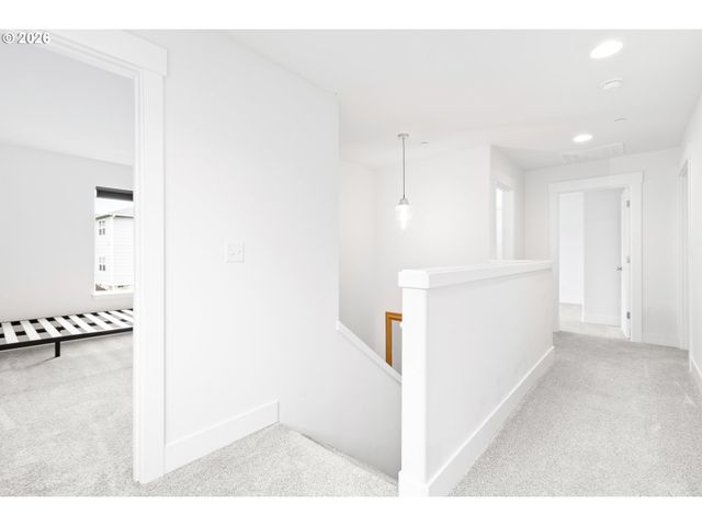 1463 Se HONEYSUCKLE Loop, Warrenton, OR 97146