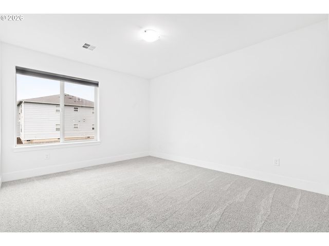 1463 Se HONEYSUCKLE Loop, Warrenton, OR 97146