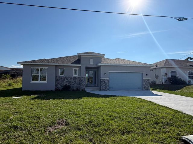 13 LATEEN SAIL DRIVE, Placida, FL 33946