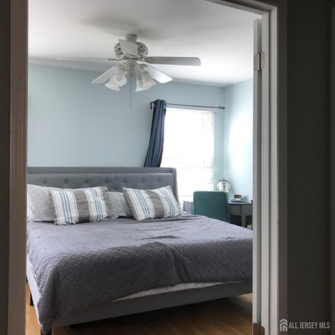 7 Sierra Court, Sayreville, NJ 08872