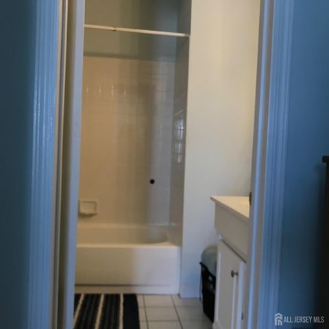 7 Sierra Court, Sayreville, NJ 08872