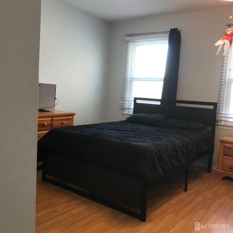 7 Sierra Court, Sayreville, NJ 08872