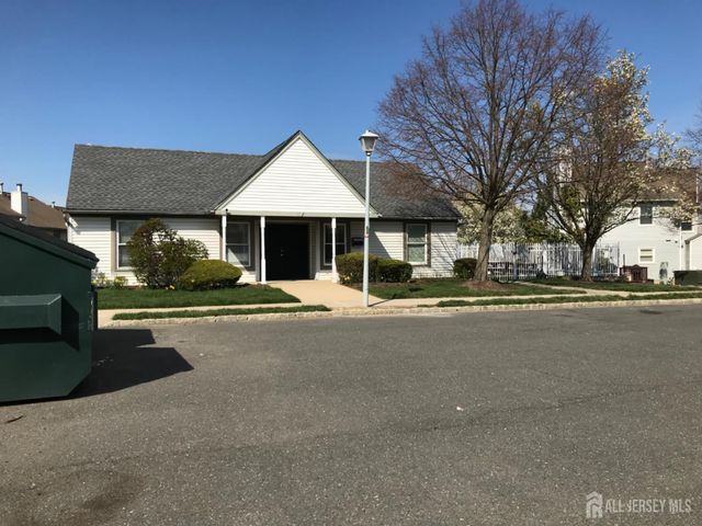 7 Sierra Court, Sayreville, NJ 08872