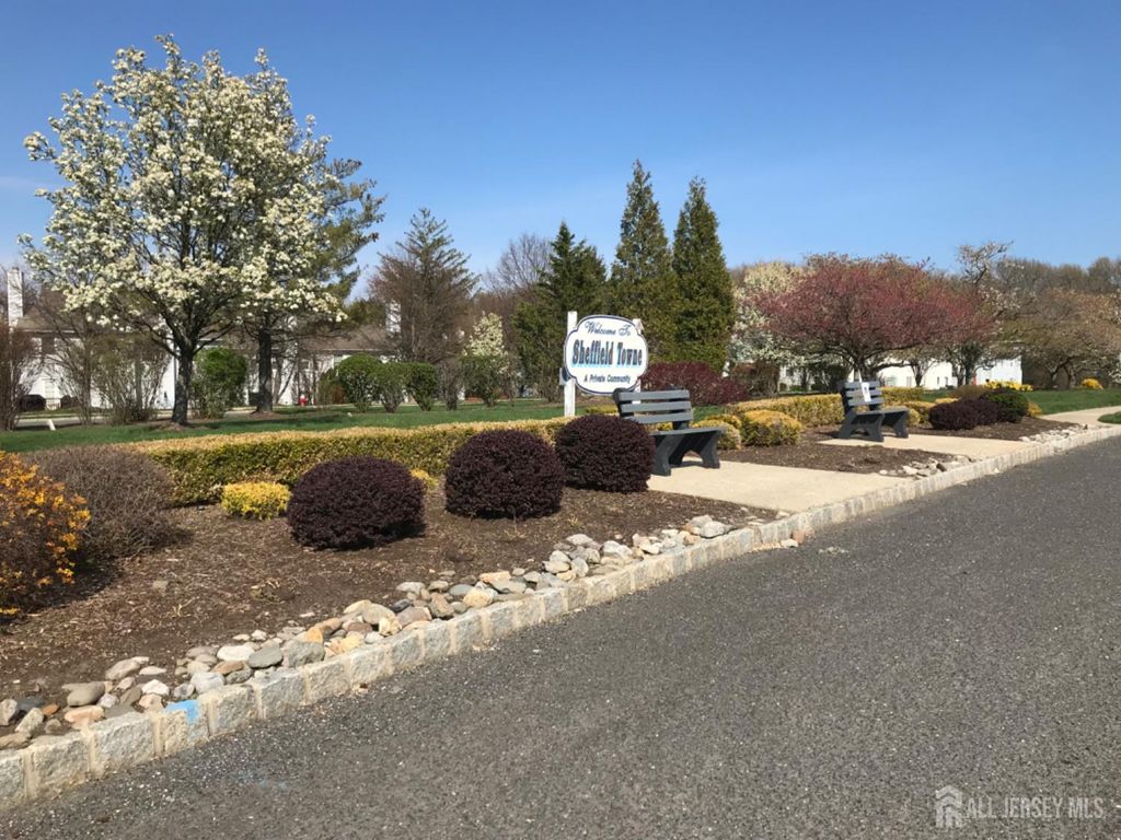 7 Sierra Court, Sayreville, NJ 08872