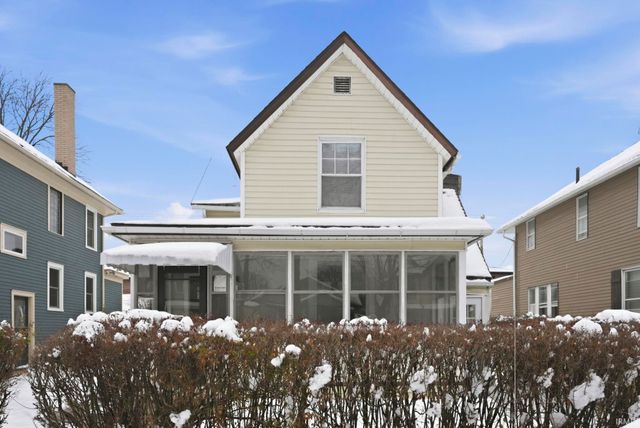 705 Lawton Place, Fort Wayne, IN 46805