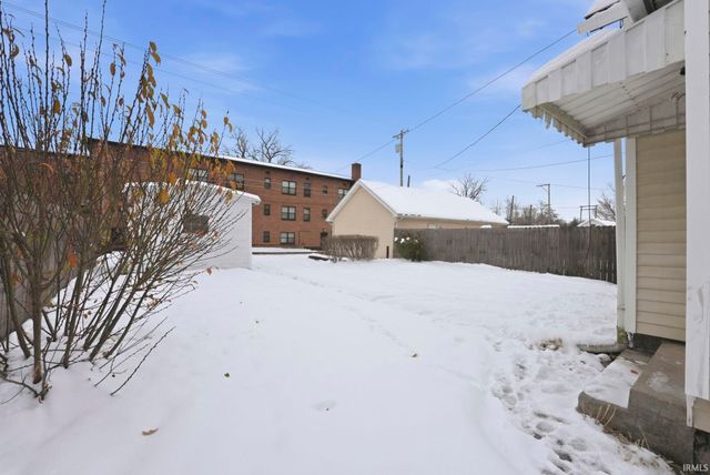 705 Lawton Place, Fort Wayne, IN 46805